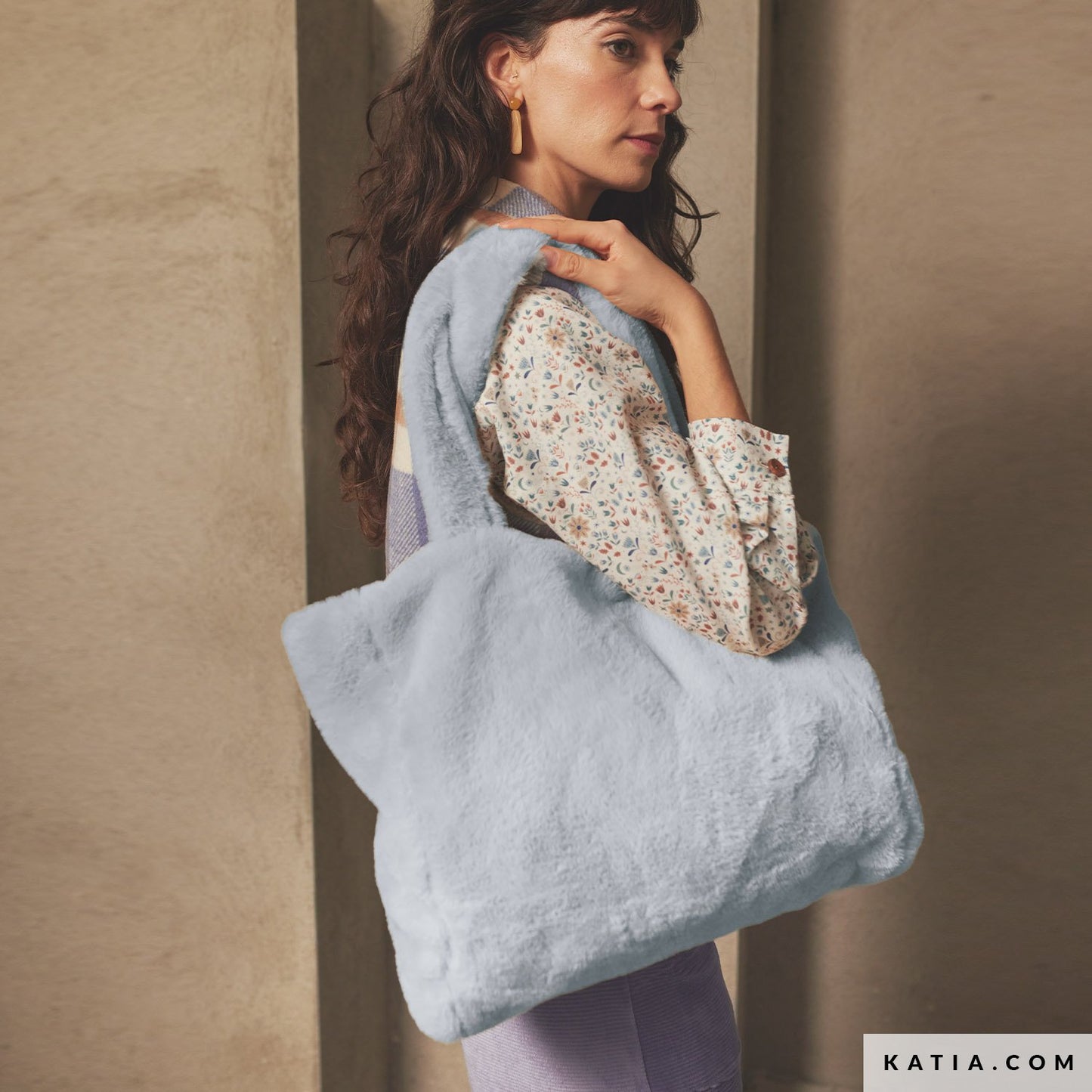 Tela SOFT FURO FLEECE Azul de KATIA