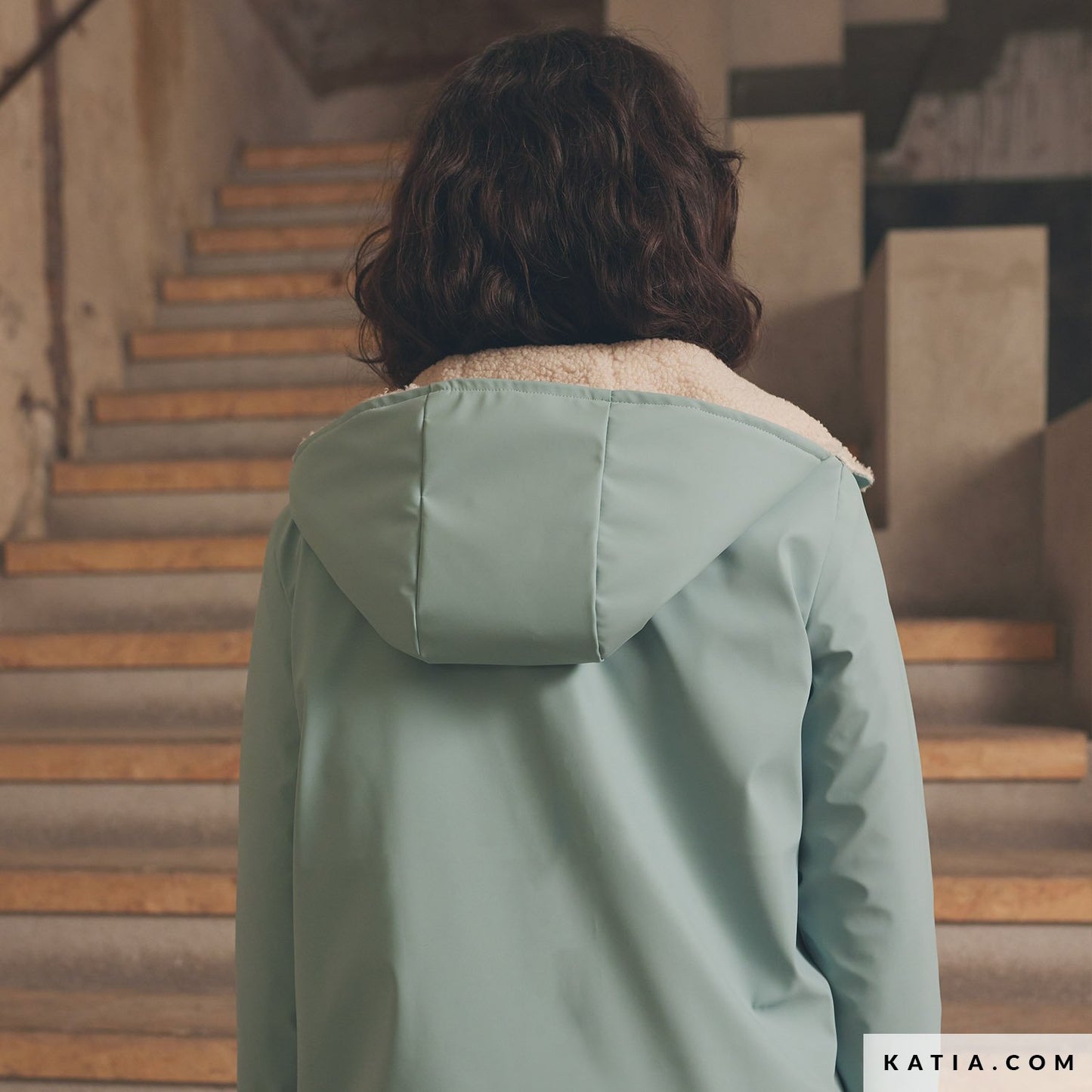 Tela RAINCOAT SOLID COLOR Gray Mist de KATIA